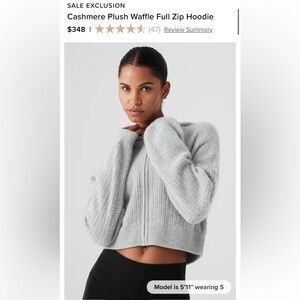 NWOT ALO Cashmere Plush Waffle Full Zip Hoodie
Size:XS